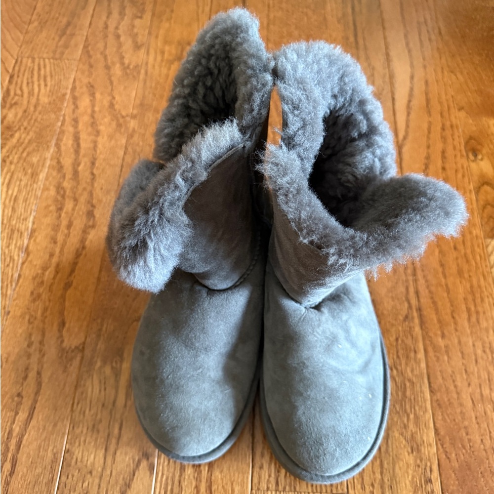 Ugg Gray Boots with Crystal button, size 7